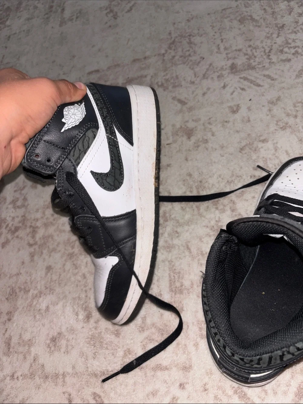 Nike bold black